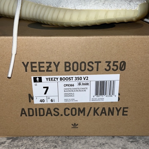 Yeeze Boost 350 white size 7 - Picture 2 of 8